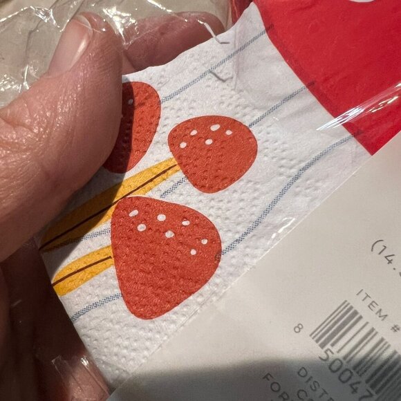 40 count Red Mushroom Shaped Luncheon Decoupage Napkins-Christmas Decoupage Napk - Picture 3 of 3